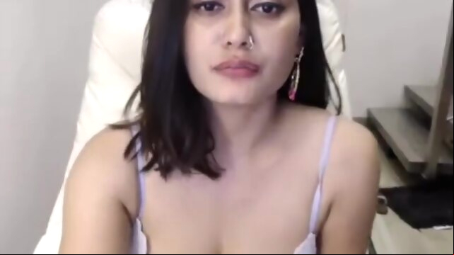 Indian amateur porn babe